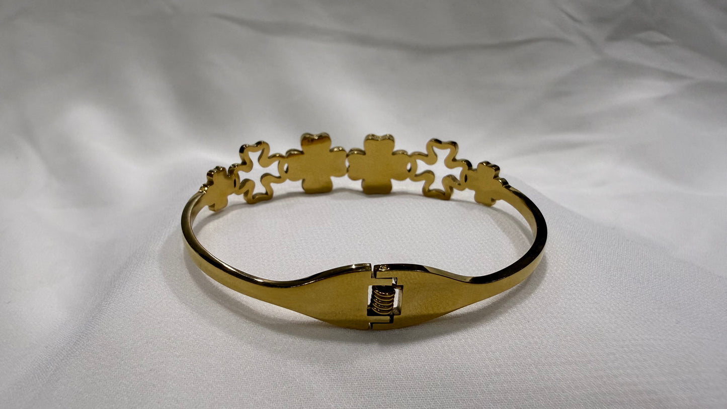 Midnight Luxe Clover Bangle