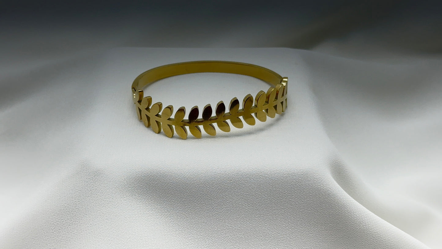 Golden Laurel Bangle
