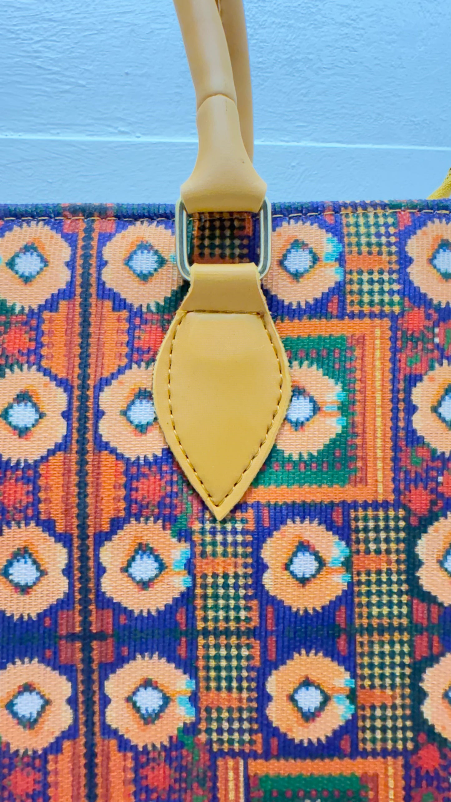 [MUSTARD YELLOW] Printed Classic Tote Bag
