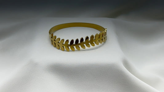 Golden Laurel Bangle